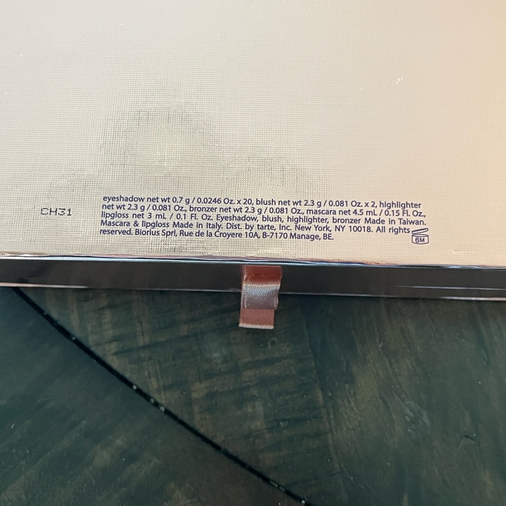 Tarte Multicolor Eyeshadow Palette - Picture 5 of 6